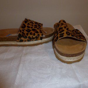 NEW 7 1/2 Leather Hide Leopard Upper Yokono Espadrille Slides Mules
